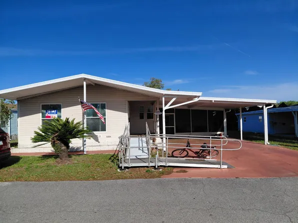 6220 Red Feather Dr, Zephyrhills, FL 33542