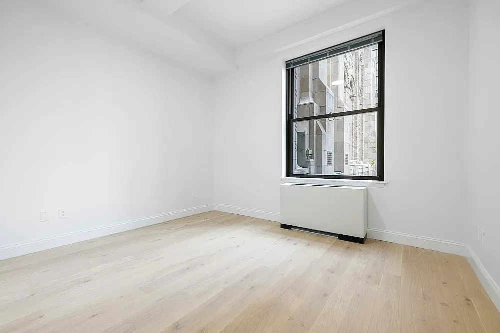 75 West Street — Photo 4