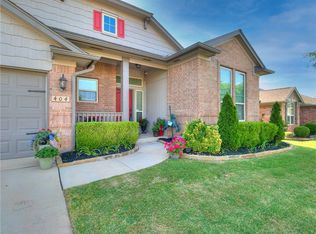 404 N Durkee Rd, Yukon, OK 73099