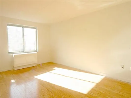 Sold by Bank Neary | media 3