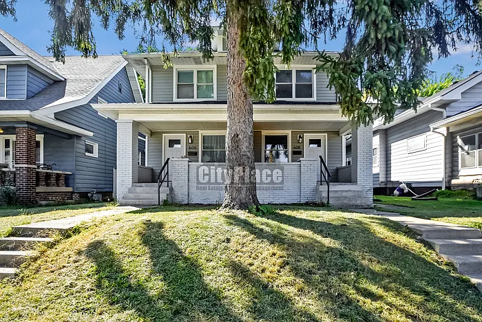 3 bed, 1.0 bath, 1264 sqft, $1,195 — Photo 2
