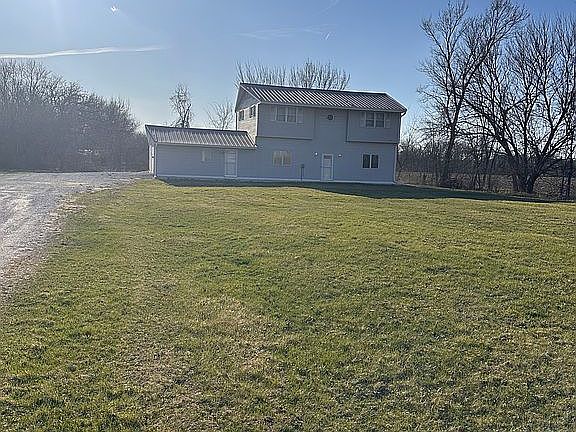 2nd image of 407 S Warren Ave