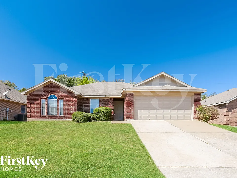 2216 Cancun Dr