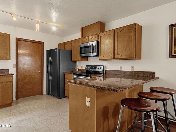 3rd image of 6766 E Juniper Avenue