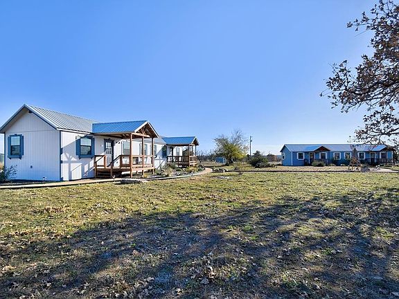 2nd image of 871 Old Harper Rd