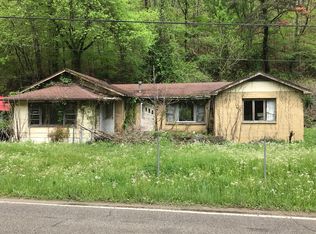 1057 Kanawha State Forest Dr, Charleston, WV 25314