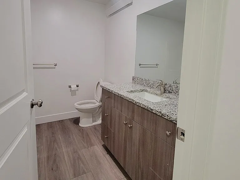 3612 E Gample Ave — Photo 4