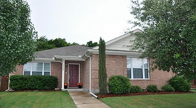 1st image of 1942 Evergreen Dr