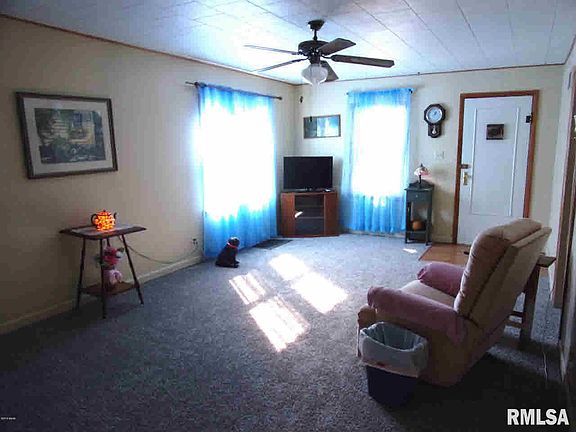 3rd image of 702 N Illinois Ave