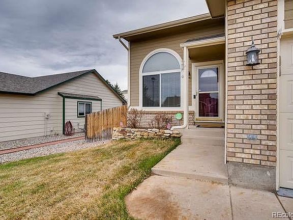 3rd image of 7860 Manston Dr