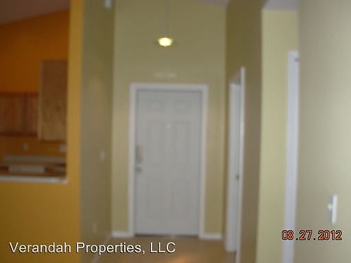 3rd image of 137 E 10th St