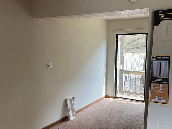 2nd image of 4913 Maccorkle Ave SE #4913