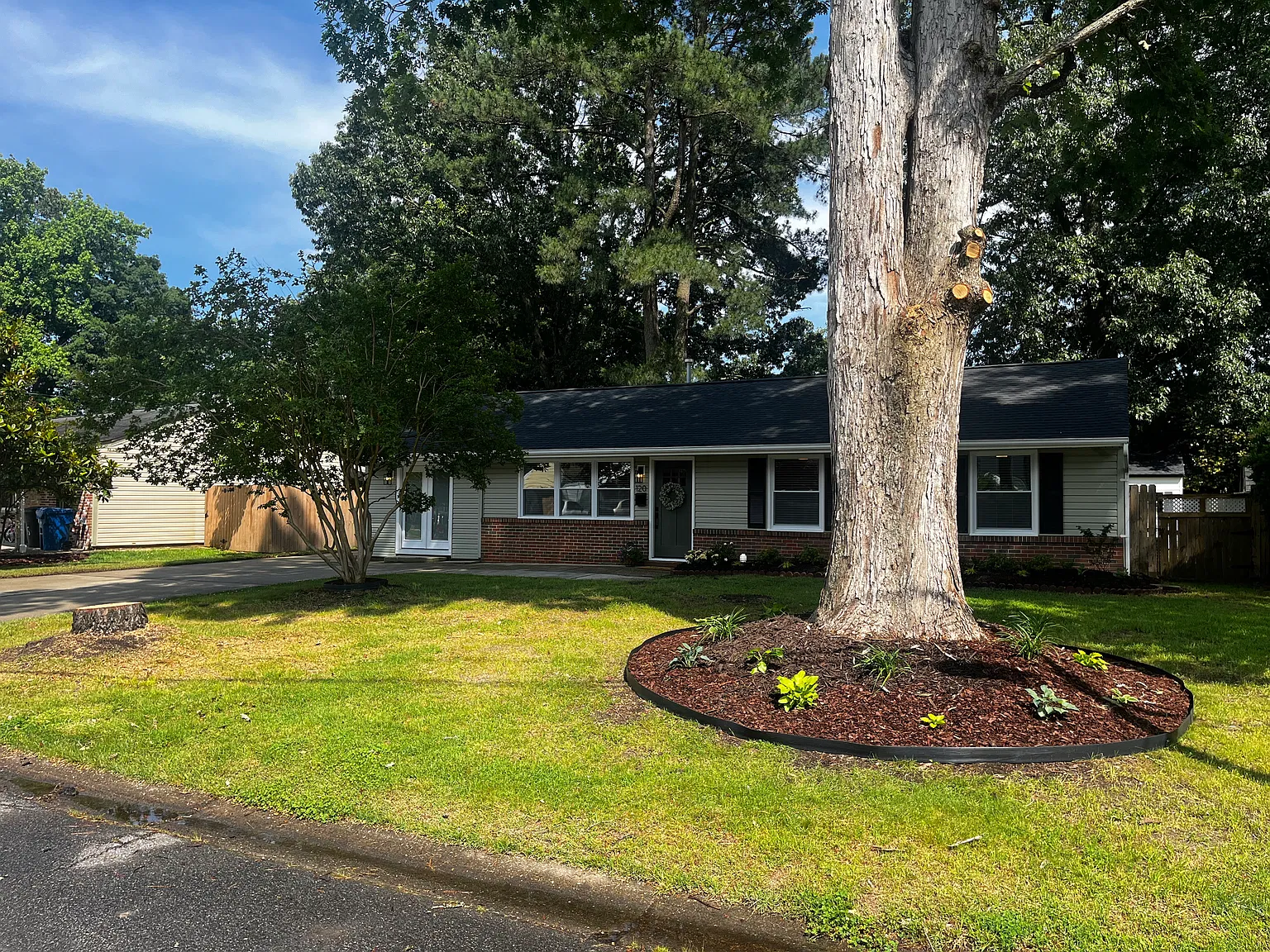 120 Onondaga Rd — Photo 4