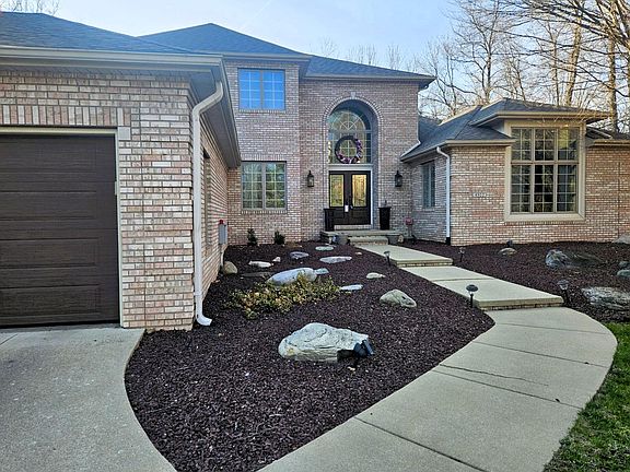 3rd image of 4922 Country Ln