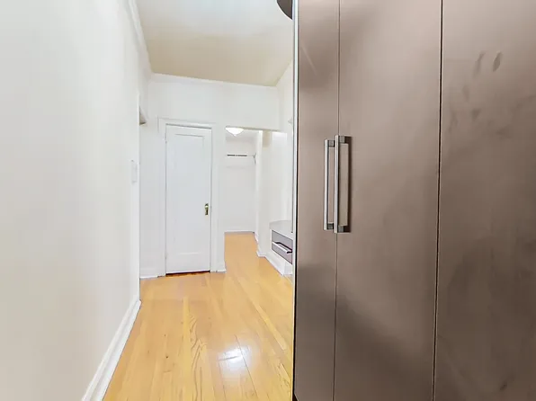 83-44 Lefferts Boulevard image 13 of 25