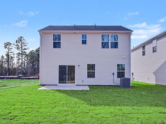 2nd image of 8032 NW Sterling Oaks Dr