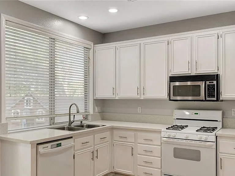 2788 Desert Zinnia Ln — Photo 5