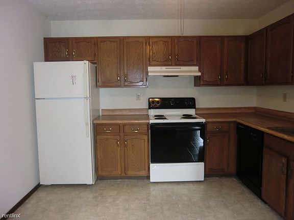1104 Roosevelt - Kitchen (2)