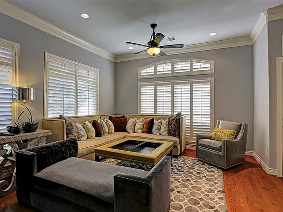 5th image of 9017 Bayview Cove Dr