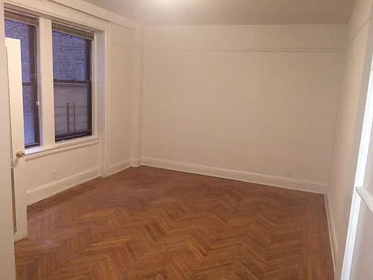 Rented by Everrock Equities | media 29