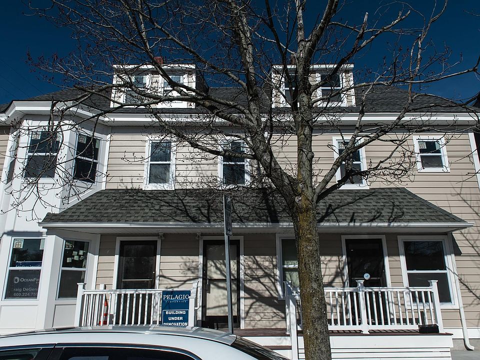 5 South Main Street apartment building. The unit is located on the 3rd floor.