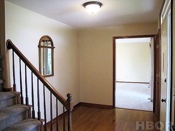 5th image of 2065 Greystone Dr