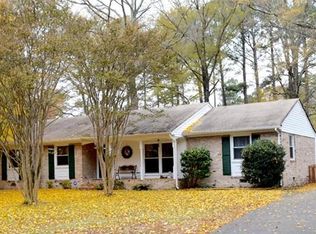 1508 Warminster Dr, Midlothian, VA 23113