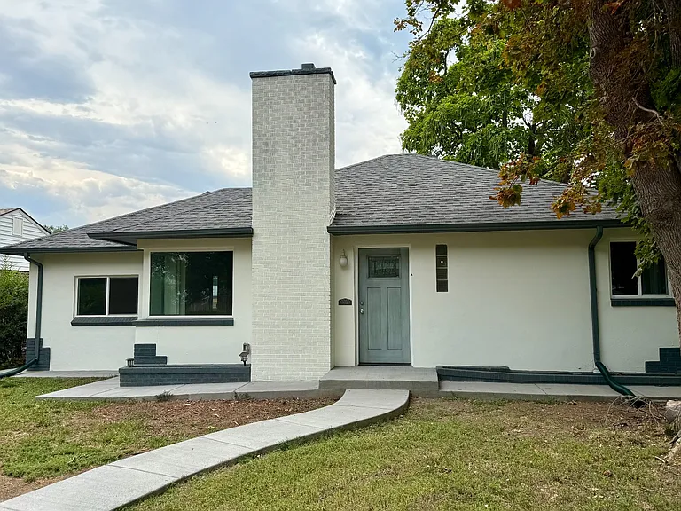 1415 S Jackson St — Photo 1