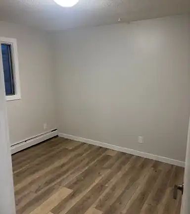 5th image of 10634 80th Ave NW #303