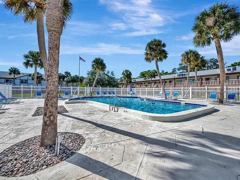 650 Pinellas Point Dr S #216 — Photo 25