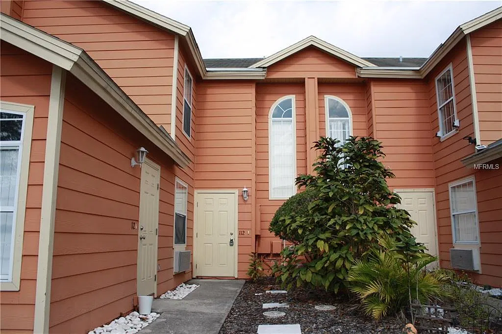 3 bed, 1450 sqft, $1,700 — Photo 1