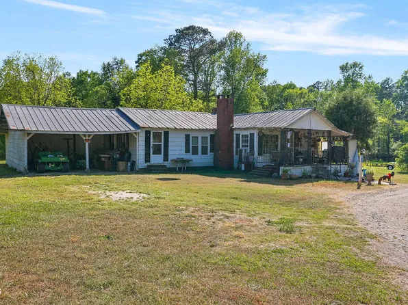 3976 Vass Carthage Rd, Carthage, NC 28327
