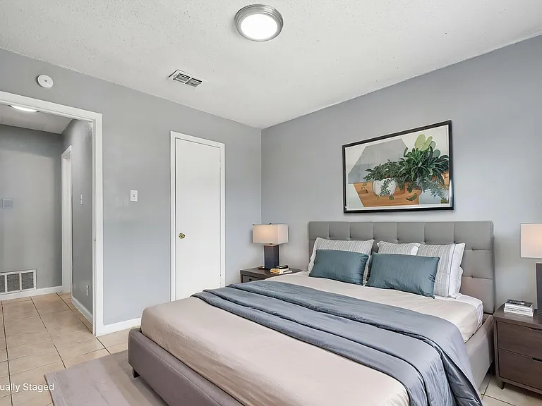 Sunrise Villas — Photo 34