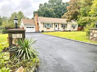 41 Melody Ct, Fairfield, CT 06824