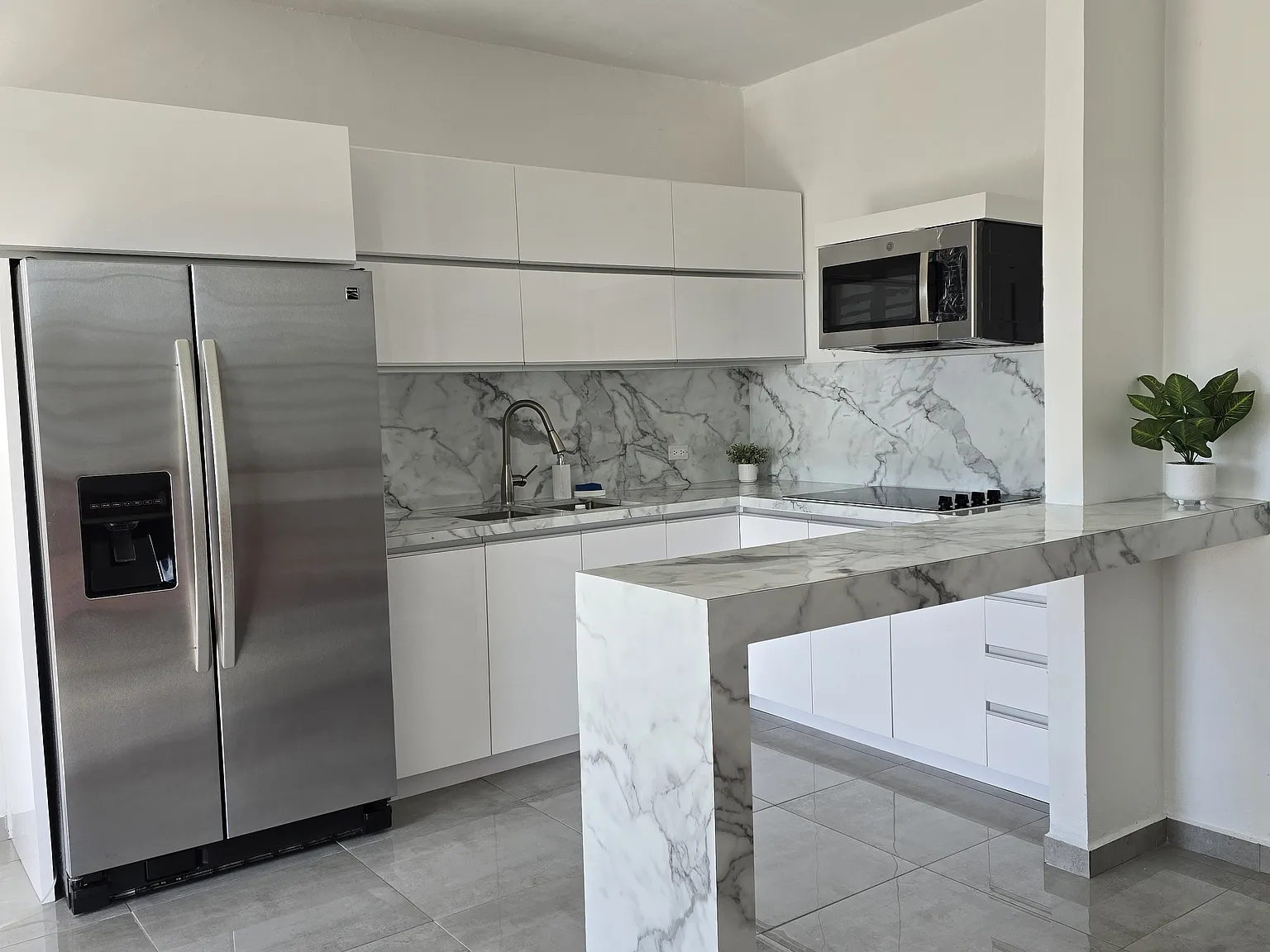 2 bed, $1,350 — Photo 4
