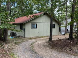 213 Morrie Dr, Basye, VA 22810
