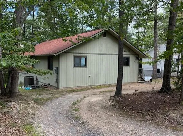 213 Morrie Dr, Basye, VA 22810