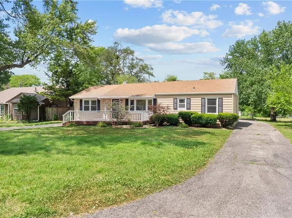 10208 E 68th Ter, Raytown, MO 64133