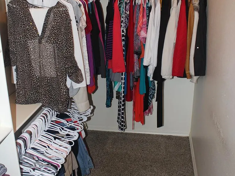 4702 SW Golden Eagle Ave — Photo 21