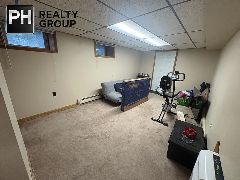 50 Cushing Ave — Photo 11