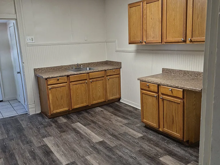 114 Mound Ave #1 — Photo 11