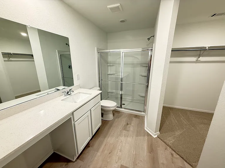 830 Gussy Ln #7 — Photo 9