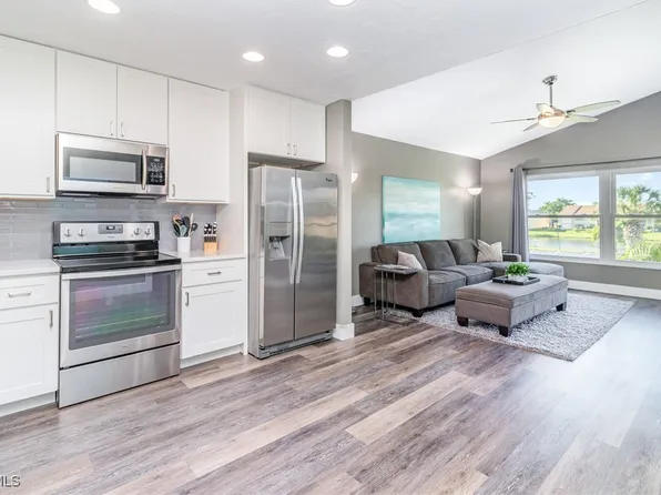 8382 Charter Club Cir Unit 10, Fort Myers, FL 33919