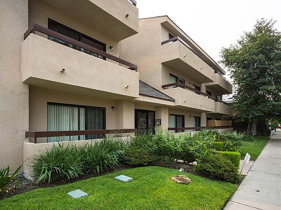 3rd image of 5324 Harmony Ave #202
