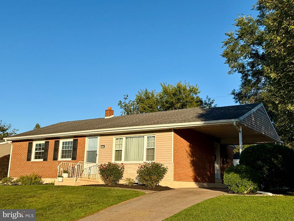 2nd image of 5218 Oxford Dr