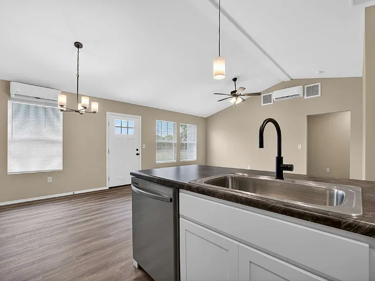 152 Ruby Ln — Photo 10