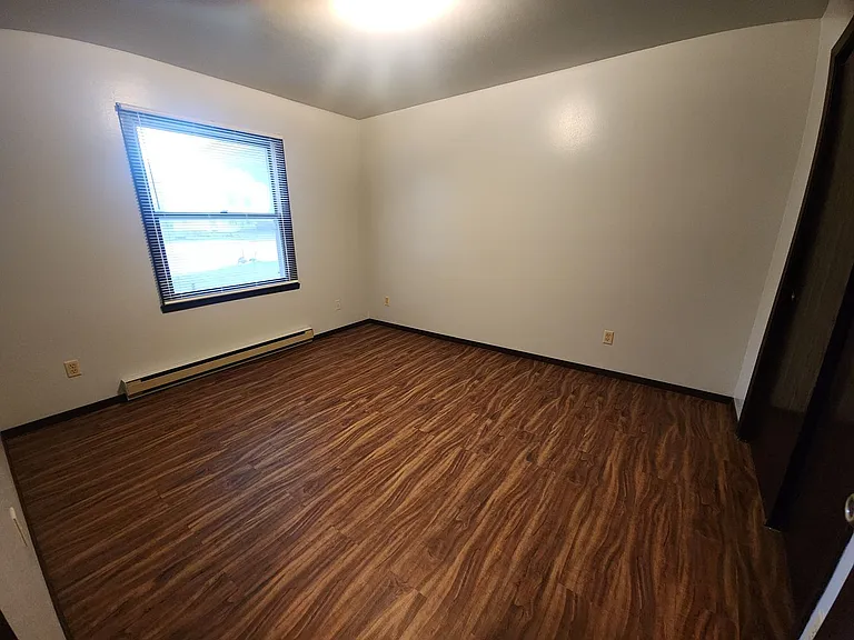 1129 Primrose Ct — Photo 15