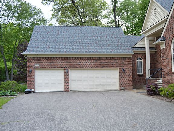 5th image of 3504 Beagle Dr