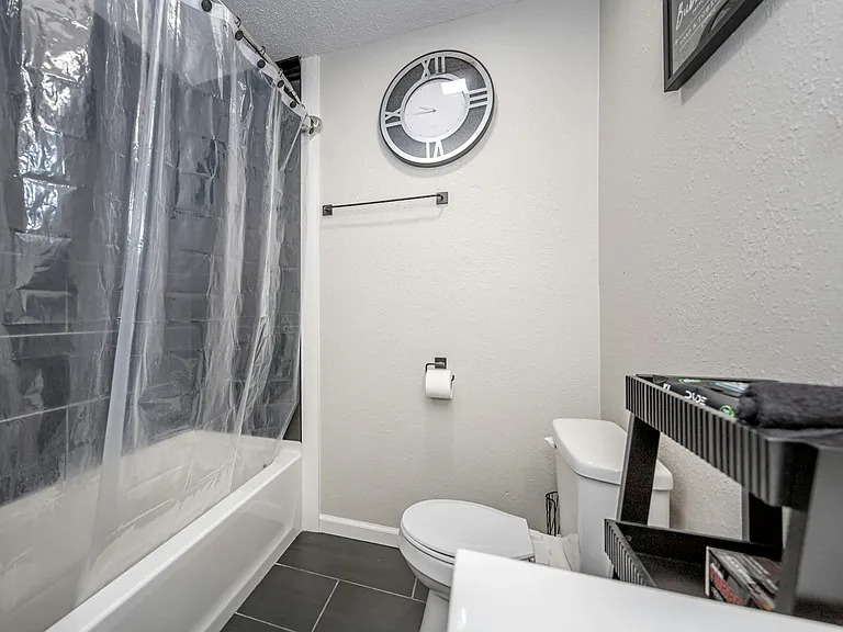 3801 Lanier Ave #C — Photo 16