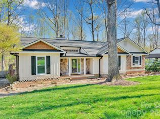 10311 Stonemede Ln, Matthews, NC 28105